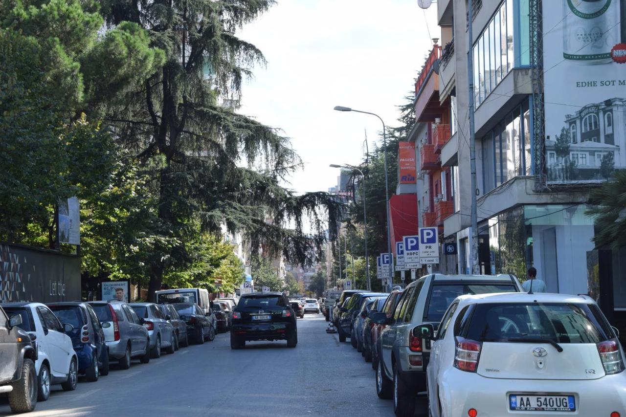Top Class Apartment Tirana Exteriör bild